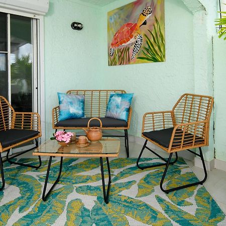True North Villa - Waterfront On Jolly Harbour Bolands Exterior photo